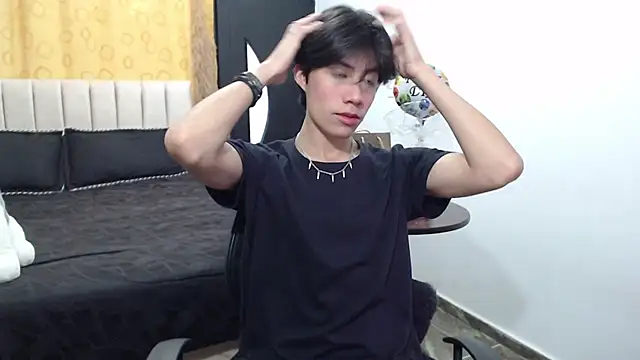 Snapshot of Elio-cam chatting on 01-04-25, 02:25 Elio-cam online show from 01-04-25, 02:25