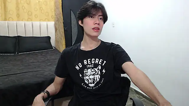 Snapshot of Elio-cam chatting on 01-22-25, 05:16 Elio-cam online show from 01-22-25, 05:16