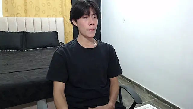 Snapshot of Elio-cam chatting on 02-02-25, 08:02 Elio-cam online show from 02-02-25, 08:02