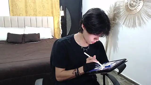 Snapshot of Elio-cam chatting on 11-03-25, 08:26 Elio-cam online show from 11-03-25, 08:26