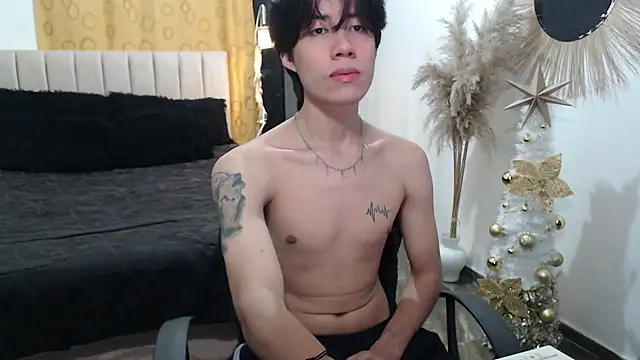 Snapshot of Elio-cam chatting on 12-17-25, 02:50 Elio-cam online show from 12-17-25, 02:50