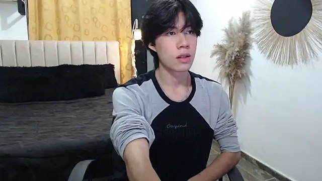 Elio-cam online show from 03-25-26, 03:01