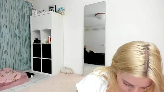 KenzieDawton online show from 04-02-26, 06:27