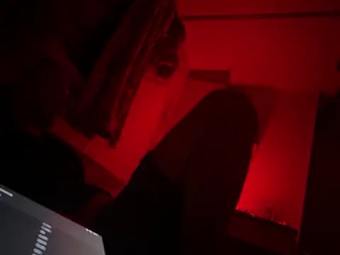 shehandme online show from 07-18-26, 03:00