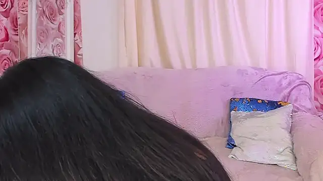 ClaireWarner online show from 11-04-25, 02:38