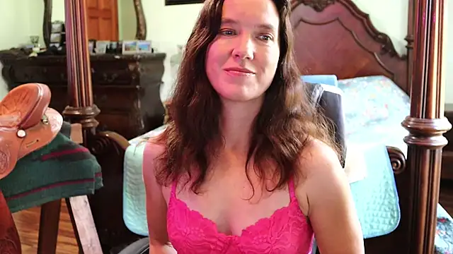 thornburyrose online show from 10-31-25, 05:03