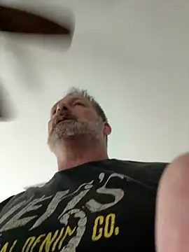 Bronco9602 online show from 10-18-25, 06:52