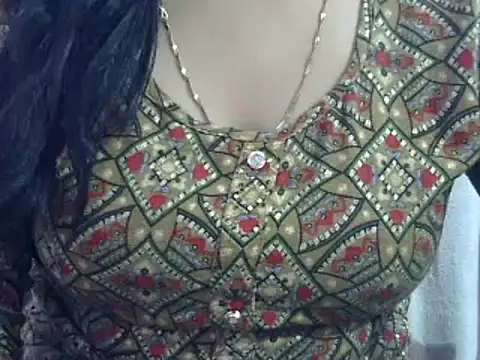 Snapshot of Your_wild_Dia chatting on 02-24-25, 02:04 Your wild Dia online show from 02-24-25, 02:04