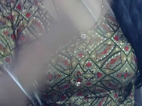 Snapshot of Your_wild_Dia chatting on 02-27-25, 01:49 Your wild Dia online show from 02-27-25, 01:49