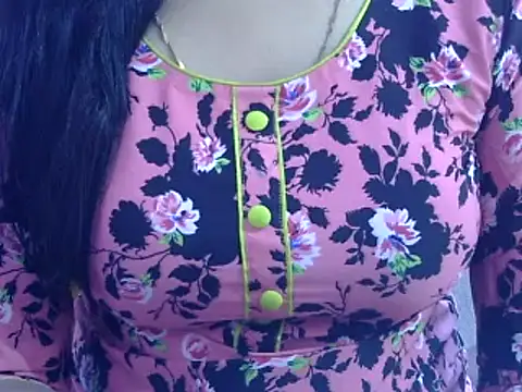 Snapshot of Your_wild_Dia chatting on 03-04-25, 06:26 Your wild Dia online show from 03-04-25, 06:26