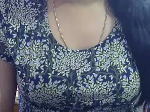 Snapshot of Your_wild_Dia chatting on 03-18-25, 06:25 Your wild Dia online show from 03-18-25, 06:25