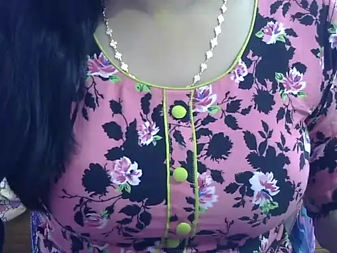 Snapshot of Your_wild_Dia chatting on 03-19-25, 06:24 Your wild Dia online show from 03-19-25, 06:24