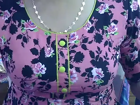 Snapshot of Your_wild_Dia chatting on 03-19-25, 09:28 Your wild Dia online show from 03-19-25, 09:28