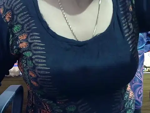 Snapshot of Your_wild_Dia chatting on 11-01-25, 05:48 Your wild Dia online show from 11-01-25, 05:48