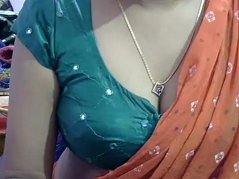 Snapshot of Your_wild_Dia chatting on 11-16-25, 06:52 Your wild Dia online show from 11-16-25, 06:52