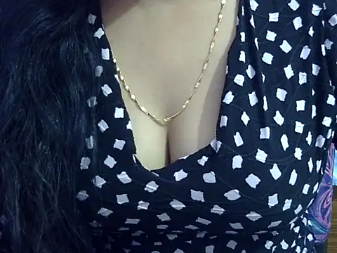 Snapshot of Your_wild_Dia chatting on 12-15-25, 07:07 Your wild Dia online show from 12-15-25, 07:07