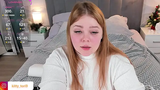 Tori cat online show from 12-14-24, 04:20