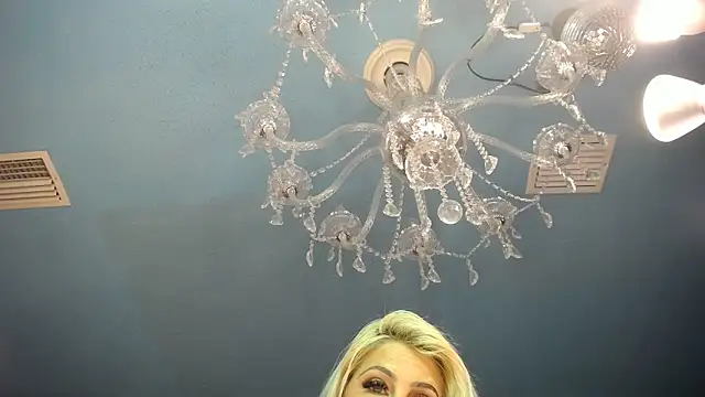 ADRIANNA FOX online show from 03-16-25, 04:30