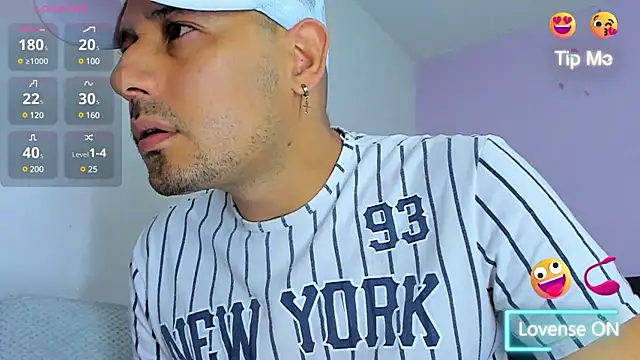 jhonyalzate2 online show from 12-23-24, 03:50