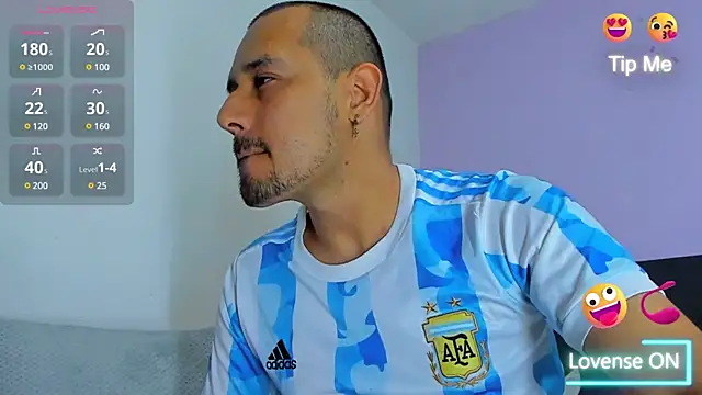 jhonyalzate2 online show from 12-30-24, 02:42