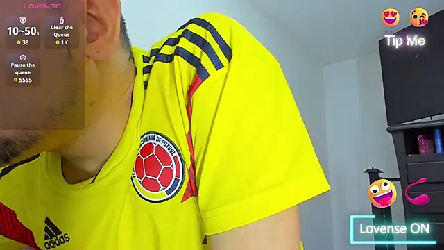 jhonyalzate2 online show from 01-28-25, 11:39