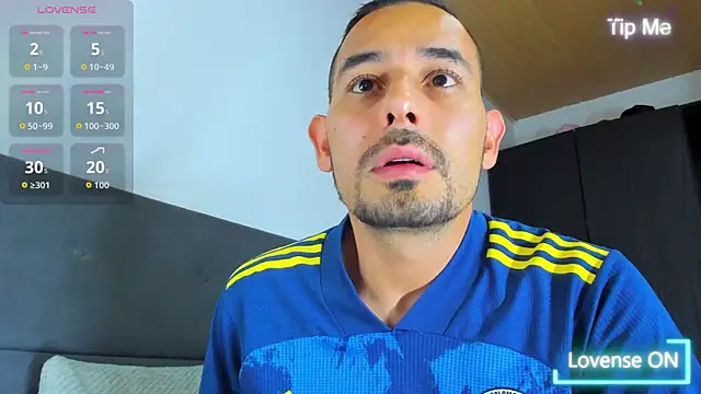 jhonyalzate2 online show from 10-10-25, 12:53