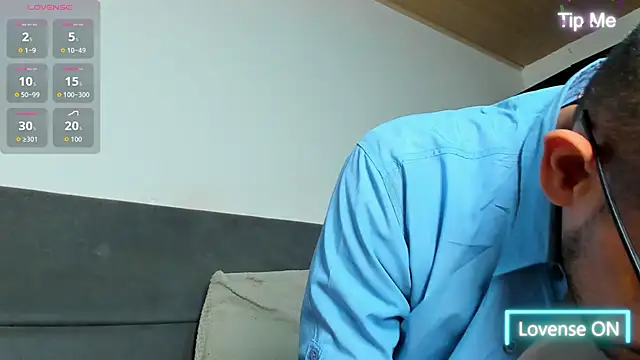 Snapshot of jhonyalzate2 chatting on 06-17-26, 01:52 jhonyalzate2 online show from 06-17-26, 01:52