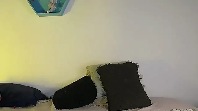 amanda milf 1 online show from 07-22-26, 08:33