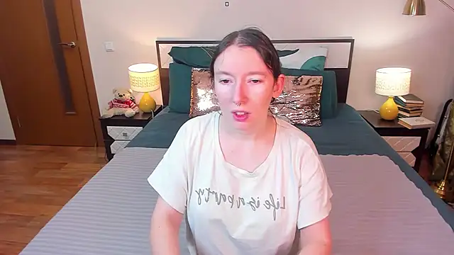 CatherineWalls online show from 02-01-26, 04:11