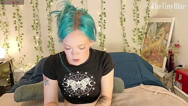 thetinyblue online show from 09-18-25, 04:09