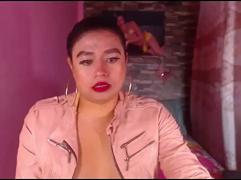 Snapshot of katrinawillff chatting on 10-24-25, 05:04 katrinawillff online show from 10-24-25, 05:04