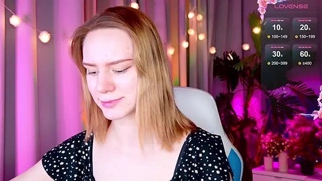 Snapshot of Ramona___ chatting on 01-03-25, 05:39 Ramona online show from 01-03-25, 05:39