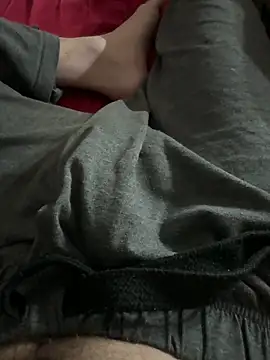 Snapshot of j1991j chatting on 10-18-25, 06:05 j1991j online show from 10-18-25, 06:05