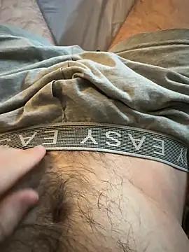 Snapshot of j1991j chatting on 03-28-26, 04:39 j1991j online show from 03-28-26, 04:39