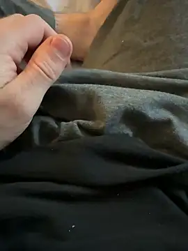 Snapshot of j1991j chatting on 04-01-26, 08:06 j1991j online show from 04-01-26, 08:06