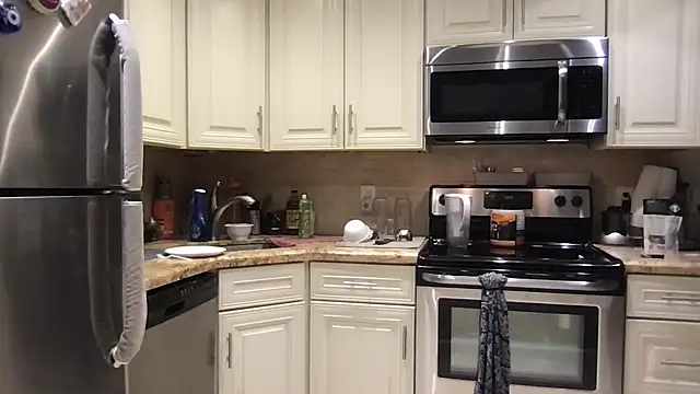 BigGuyMuscle online show from 01-19-26, 07:01