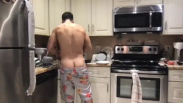 BigGuyMuscle online show from 02-14-26, 01:35