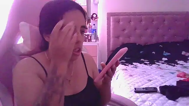 annarose19 online show from 01-20-25, 07:35