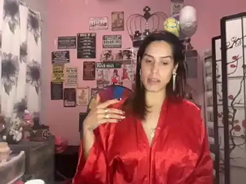 latinacubana online show from 12-28-24, 10:58