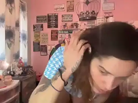 latinacubana online show from 01-01-25, 07:21