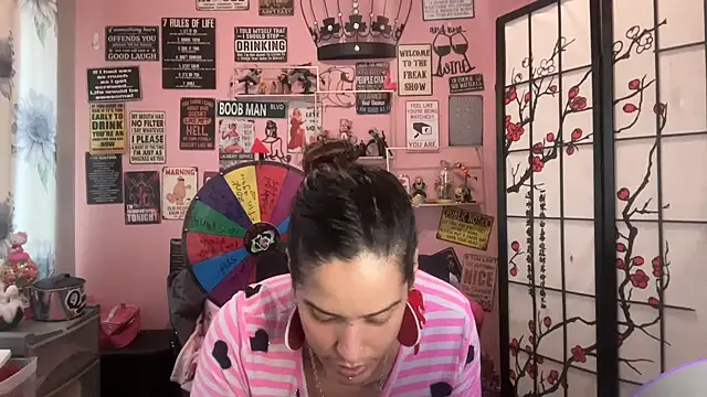 latinacubana online show from 02-15-25, 07:28