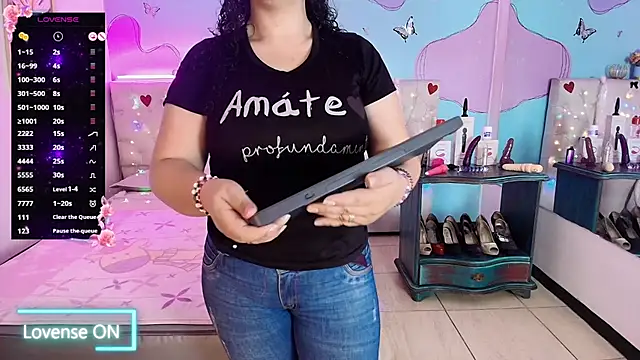 Zaly mature online show from 04-06-26, 11:38