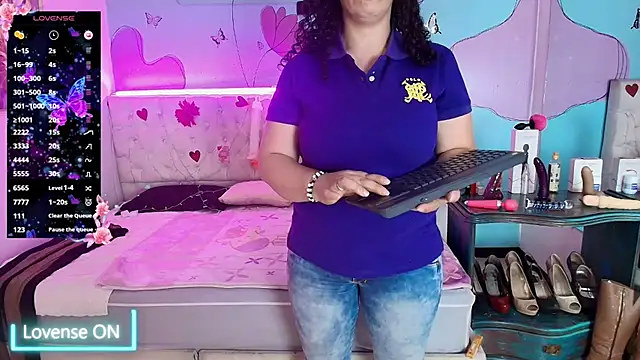 Snapshot of Zaly_mature chatting on 07-08-26, 06:34 Zaly mature online show from 07-08-26, 06:34