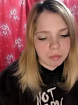 Zuli Kiska online show from 02-23-25, 08:44