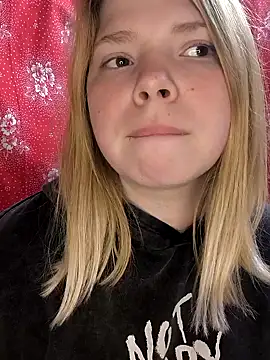 Zuli Kiska online show from 03-22-25, 09:31