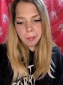 Zuli Kiska online show from 10-27-25, 09:30