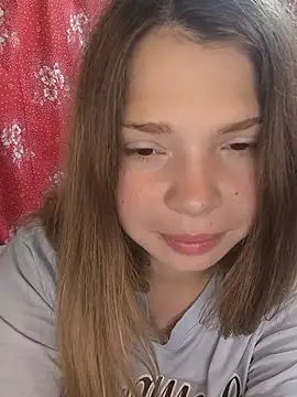 Snapshot of Zuli_Kiska chatting on 07-06-26, 05:37 Zuli Kiska online show from 07-06-26, 05:37