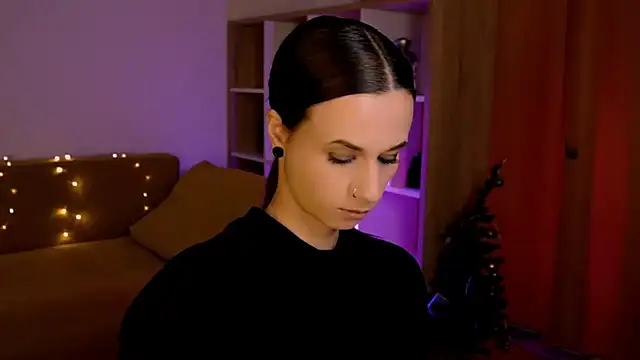 ItsAlisia online show from 01-19-26, 06:39