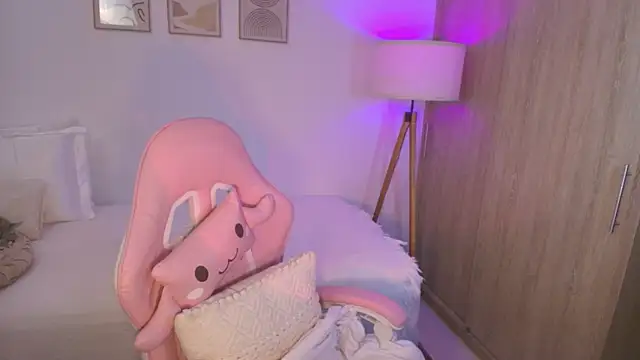 iriswest  online show from 10-10-25, 11:04