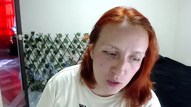Snapshot of kittykalor09 chatting on 07-05-26, 10:06 kittykalor09 online show from 07-05-26, 10:06